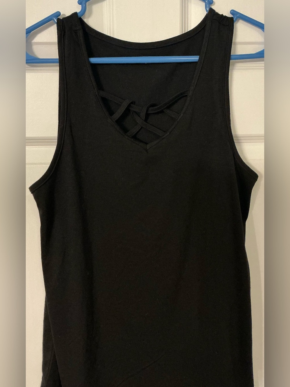 Black Crisscross V-Neck Women's Tank Top